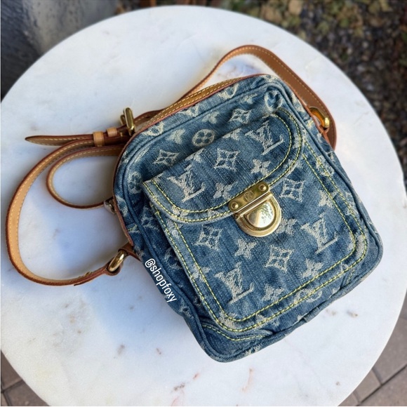 Louis Vuitton Monogram Denim Camera Bag Crossbody - Picture 2 of 16